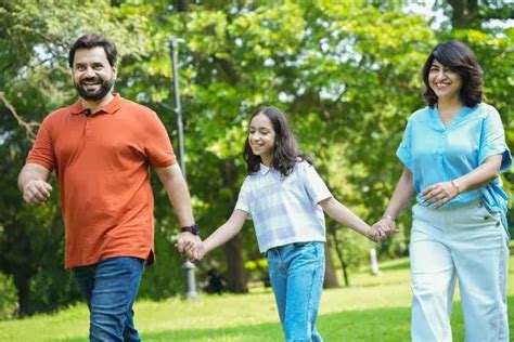 The Role of Family Walks in Promoting Bonding and Fitness With Kids