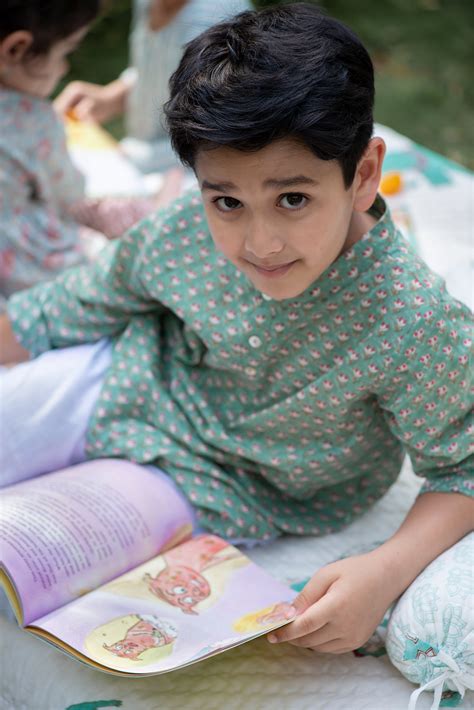 Good Earth – Stylish Sustainable Luxury Retail | Goodearth.in