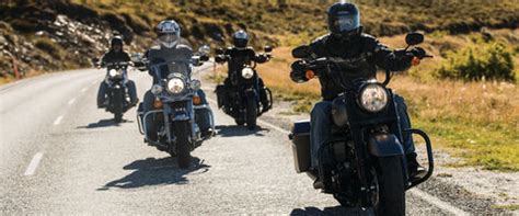 5 Safety Tips for Motorcycle Group Riding | Group Riding Protocol