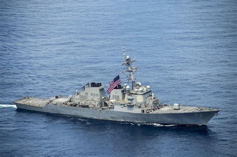 美军3艘宙斯盾舰出没中国南海 挂海盗旗[4]- 中国日报网