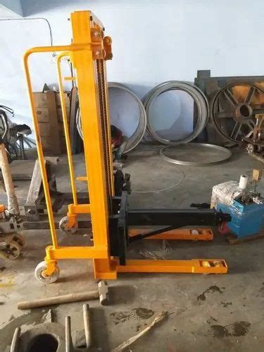 Hydraulic Stacker - Hydraulic Hook Stacker Manufacturer from Ahmedabad