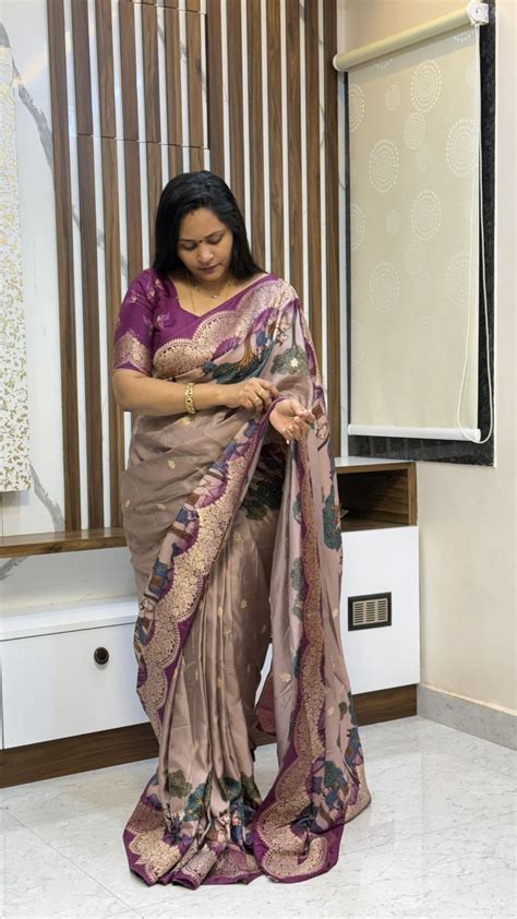 Pichwai Design Munga Banarasi Saree – The Horizon Collections