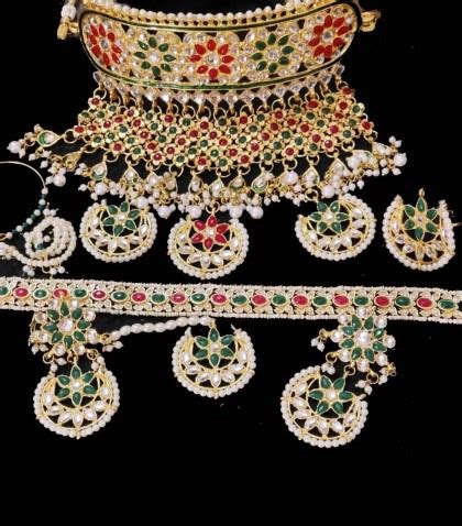 Banadi - Rajputi Wedding Poshak and Rajasthani Bridal Jewelry