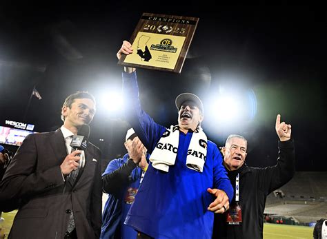 Santa Margarita football dominates Centennial to win Division 1 title ...