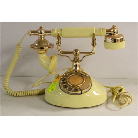 Antique Phone 的图像结果