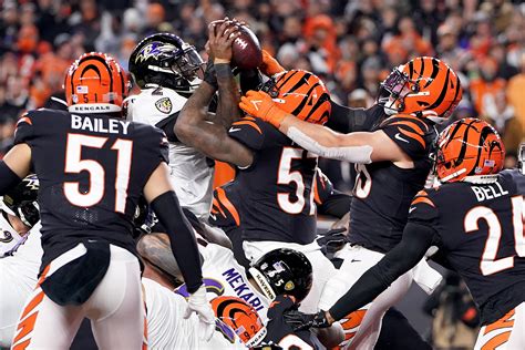 Photo: Cincinnati Bengals vs Baltimore Ravens in Baltimore ...