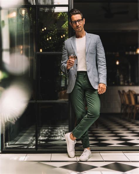 20+ Stylish Business Casual Summer Outfit Ideas for Men: Work