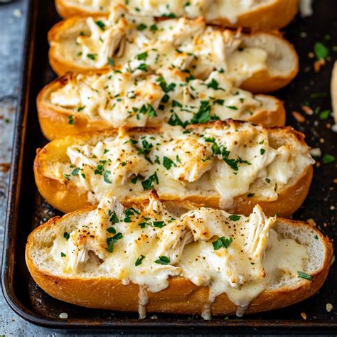 Chicken Alfredo Stuffed Garlic Bread - TopLush Recipes