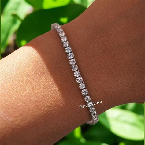 Buy 18k Gold Classic Wedding Bracelet, Round Cut Colorless Moissanite ...