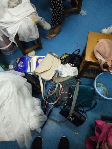 安徽一大学女生寝室频繁失窃 晒内衣曾整层被偷_新闻_腾讯网