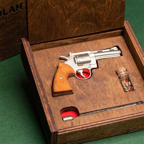 Miniature Homemade Colt Python Revolvers 的图像结果