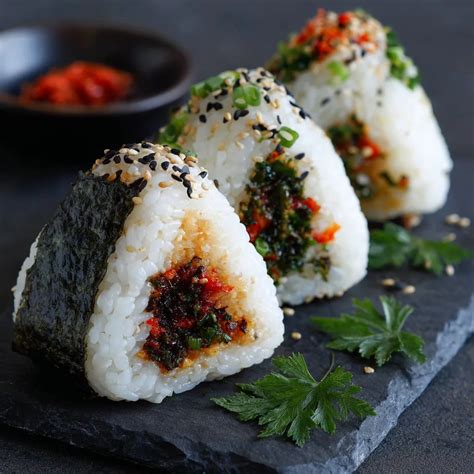 Onigiri (Japanese Rice Balls) – 3 Filling Ideas - My Daily Cuisine
