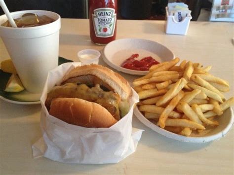 APPLE PAN, Los Angeles - West L.A. - Restaurant Reviews, Phone Number ...