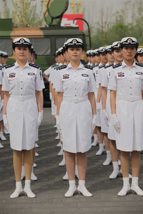 全军07式预备役军服换装仪式在北京举行 (2)--图片频道--人民网
