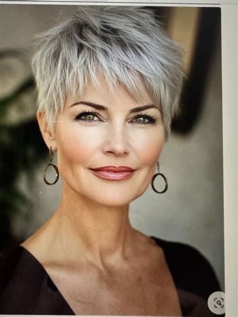 Pin by Vivienne Longhurst on Haircut for face shape | Short spiked hair ...