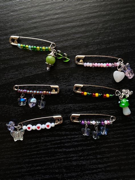 Safety Pin Bag Charms Protection Pins Beaded Charms - Etsy | Handmade ...