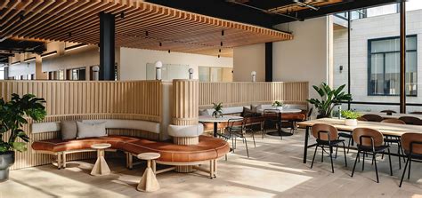 The Artisan at James Avery Plaza in Cedar Park, TX (James Avery Jewelry ...