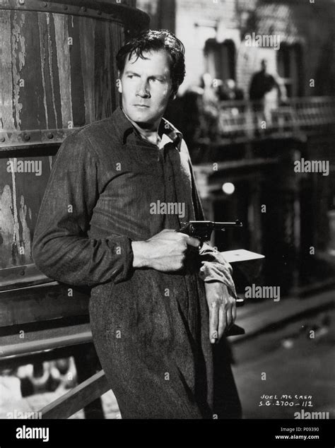 Dead end 1937 joel mccrea hi-res stock photography and images - Alamy
