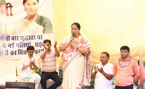 शालीमार बाग में 15 दिन में टूटेंगी झुग्गियां! CM बोलीं- पात्रों को ...