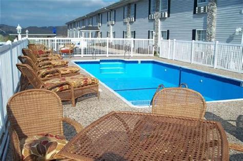 ALL AMERICAN INN & SUITES (Branson) - Motel Reviews, Photos, Rate ...