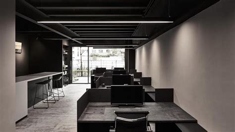 酷黑工作室办公空间设计，很特别 - 每日头条