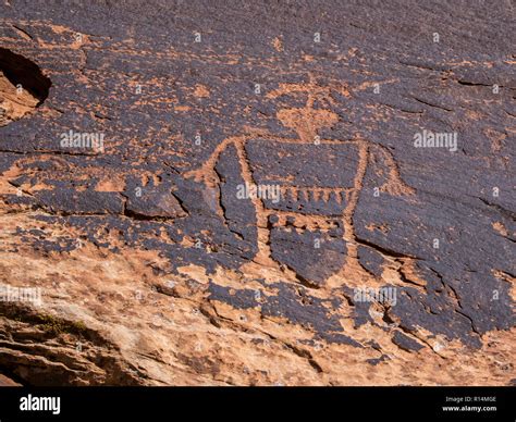 Anasazi petroglyphs hi-res stock photography and images - Alamy