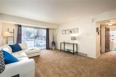 Westwood Village Apartments - Westland, MI 48185 | ApartmentGuide.com
