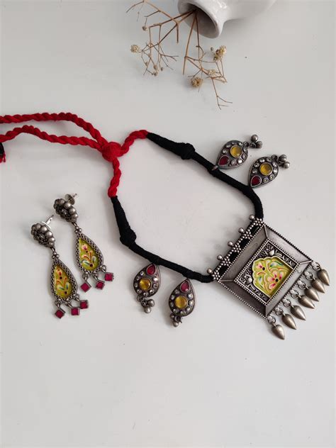 Saanjali Necklace Set – Naitri