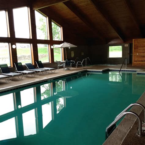 AMERICINN BY WYNDHAM DICKINSON - Hotel Reviews, Photos, Rate Comparison ...