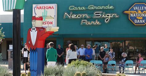 Iconic waving bellhop returns to CG Neon Sign Park | Casa Grande ...