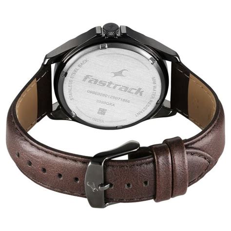 Buy Online Fastrack Groove Quartz Analog with Date Two Toned Dial Brown ...