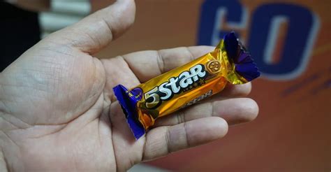 चॉकलेट खाल्ल्याने खरंच बीपीचा त्रास दूर होतो का? खोकला थांबतो?