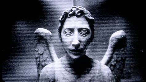 Doctor Who HD Wallpaper: Weeping Angel in Focus