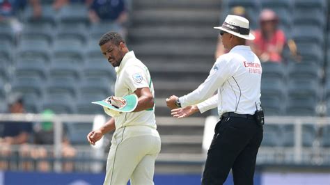 Vernon Philander suffers hamstring tear nine balls into final Test ...