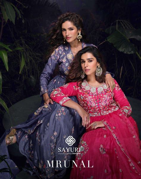 SAYURI DESIGNER MRUNAL HEAVY BEAUTIFUL DESIGNER LOOK PARTY WEAR GOWN ...
