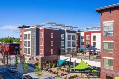 Market Center Apartments in Redding, California
