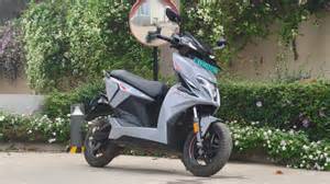 Simple One Gen 2 first-ride review: Small, smart changes!