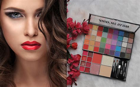 Buy INCOLOR Away We Glow Makeup Kit With Compact, Blusher, Eyeshadow ...