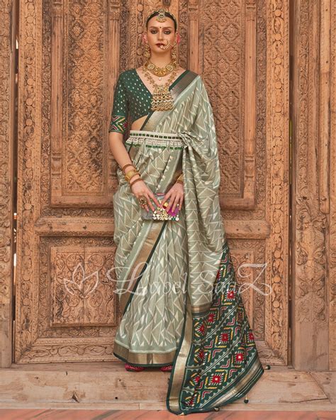 Shaded Green Patola Inspired Pochampally South Silk Saree – IndianVillèz