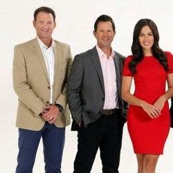 Two is company; three is crowd but what about four? Evolution of ...