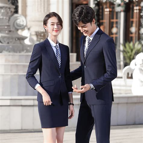 Model Men Suits 的图像结果