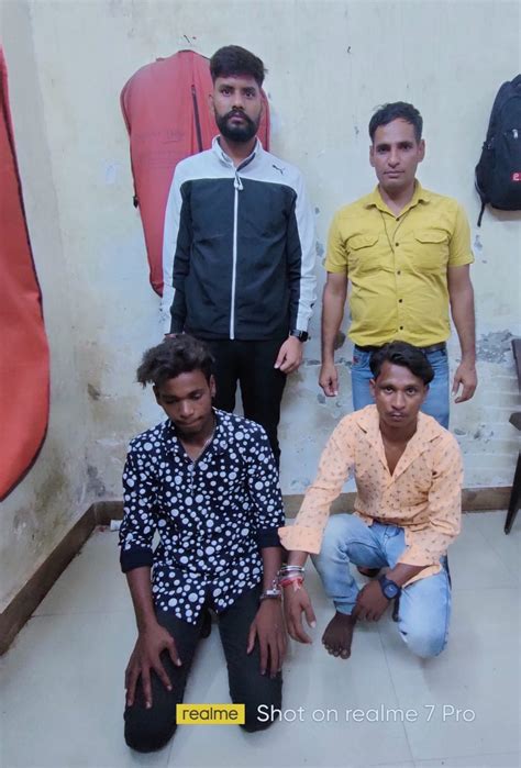 Mumbai: Crime prevention team of RPF nabs two robbers
