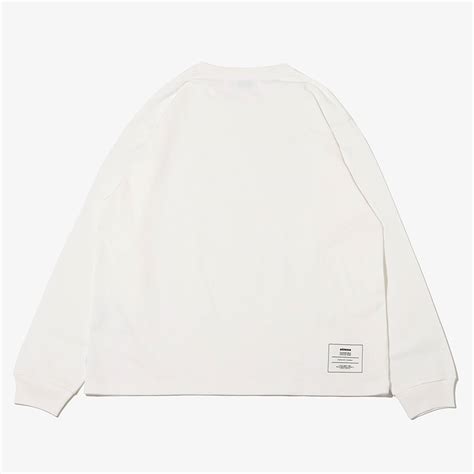 atmos PATCH LOGO LS T-Shirts WHITE（アトモス パッチ ロゴ ロング ティーシャツ-ホワイト） | atmos ...