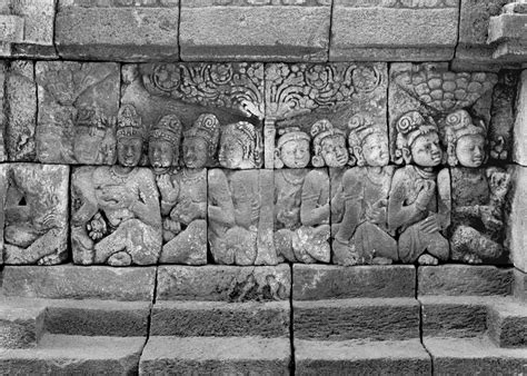 Collections-Virtual Museum of Images and Sounds