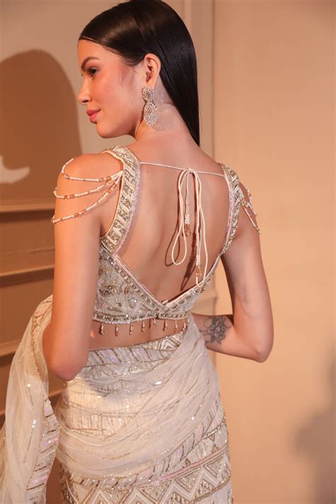 The Ivory Saree – LAXMISHRIALI