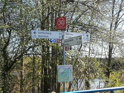 HOTEL-PENSION JUTTENDORFER GASTEZIMMER (Senftenberg) - Guesthouse ...