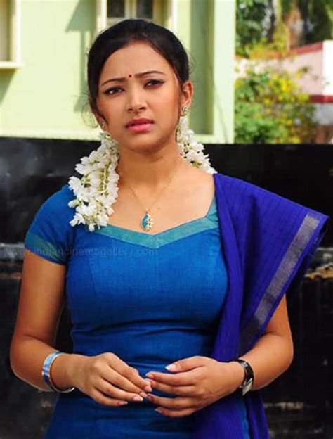 Shocking: Shweta Basu Prasad arrested for involvement in sex racket ...