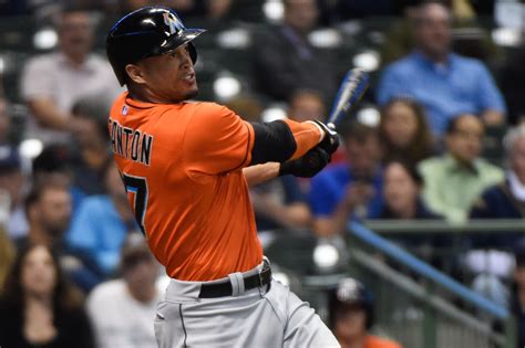 Giancarlo Stanton, Marlins discussing $300 million contract, per report ...