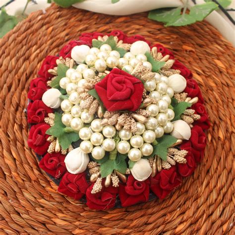 Bridal Bun Gajra with Pearls & Red Roses – Traditional Wear – Sparkle ...