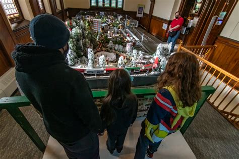 Hyperlocal Model Train Holiday Show - nj.com